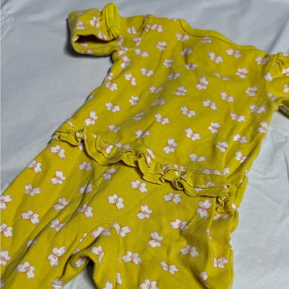 Carter's Baby Girl Butterfly Footie Pajamas Onesie Size 0-3 Months